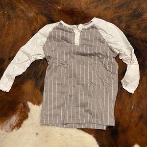 Baseball tee 3/4 length